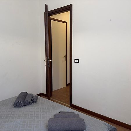 5' From Punta Gro Beach With Free Swimming Pool Sirmione Luaran gambar