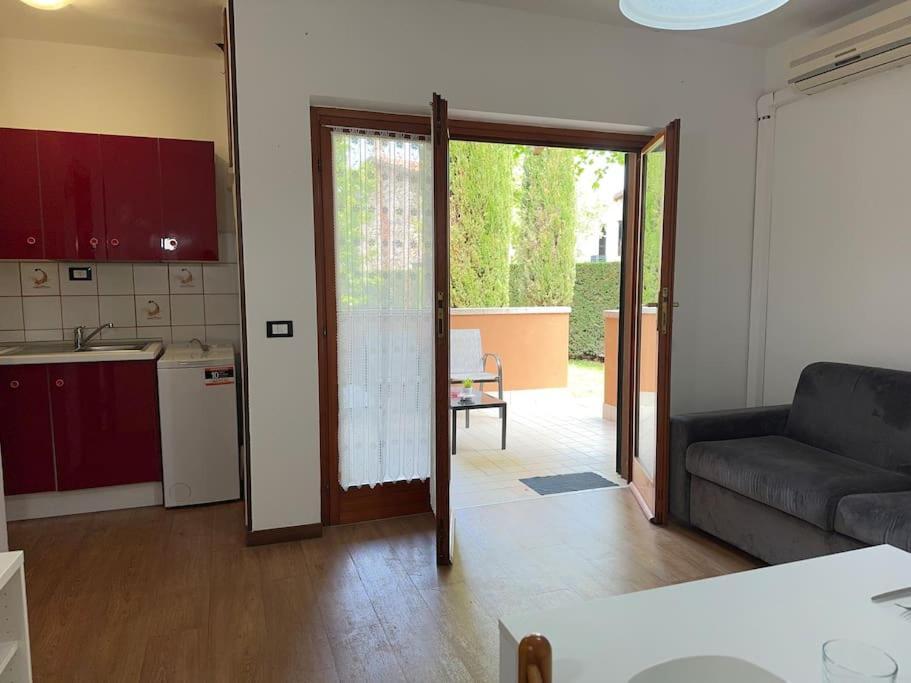 5' From Punta Gro Beach With Free Swimming Pool Sirmione Luaran gambar