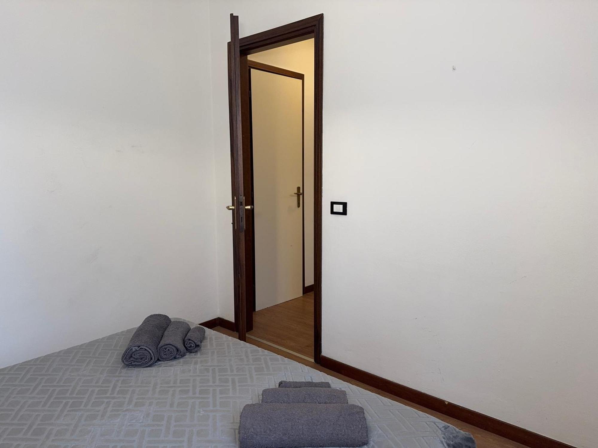 5' From Punta Gro Beach With Free Swimming Pool Sirmione Luaran gambar